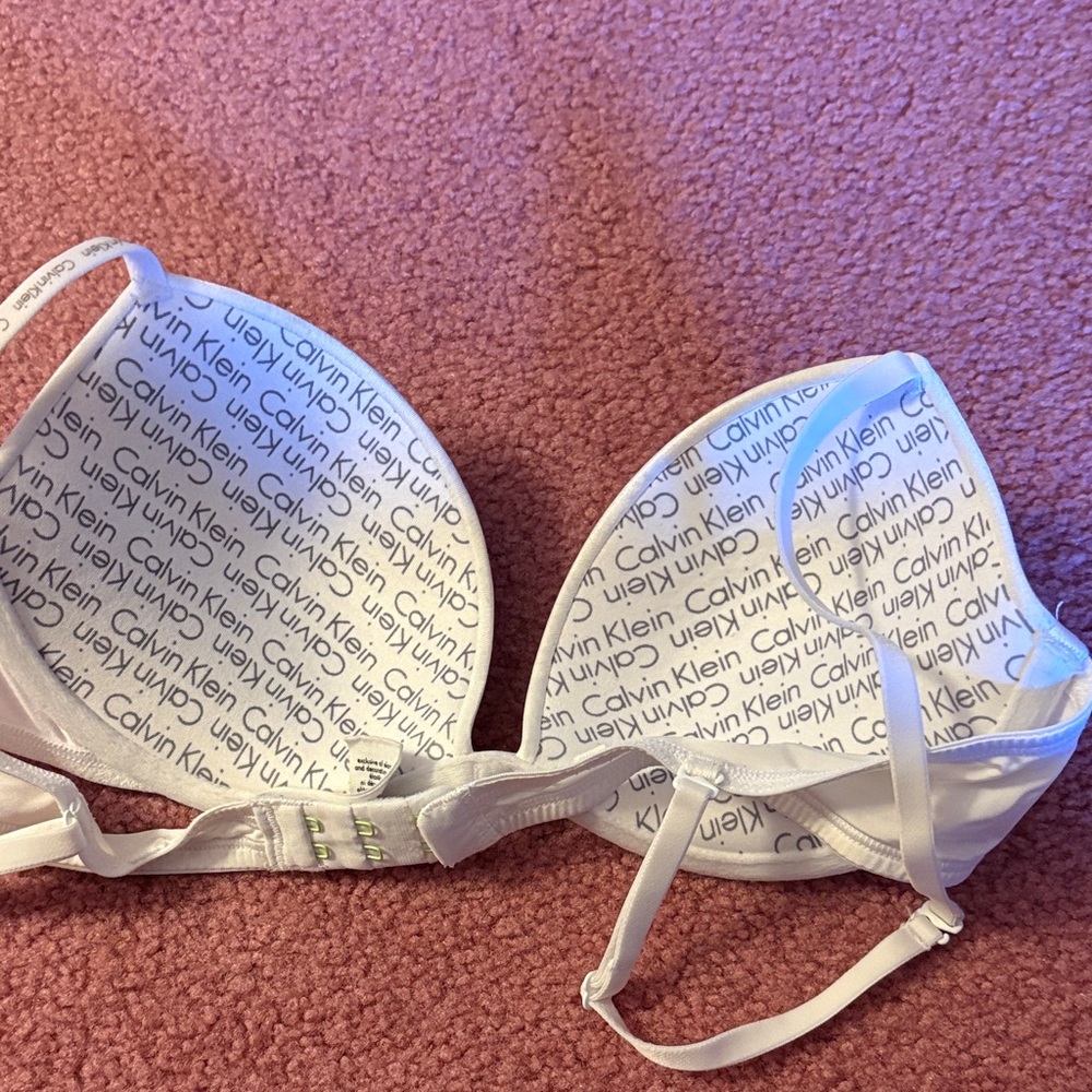 Calvin Klein Cream Women's Bra - Picture 2 of 3